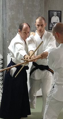 Payet-sensei teaching aikiken at Mugenjuku 2014-08-22 detail.JPG