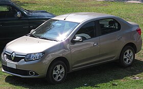 Renault Symbol 1.6 Dynamique 2015 (36337325512).jpg