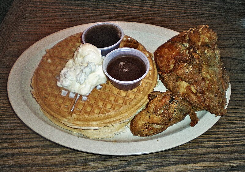 File:Roscoe's Waffles and Chicken.JPG