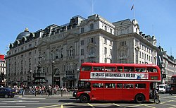 Routemaster Bus, Piccadilly Circus.jpg