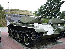Т-54 — советский средний танк 220px-T-44