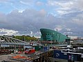 Het Nemo-gebouw in het Oosterdok (foto, 2006).