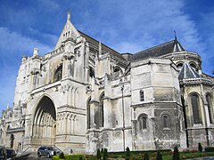 圣奥梅尔圣母大教堂（法语：Cathédrale Notre-Dame de Saint-Omer）