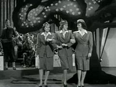 The Andrews Sisters en 1942