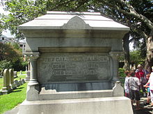Very large, imposing grave stone, perhaps 15 feet (4.6 m) high, with simply Calhoun's birth and death dates engraved.