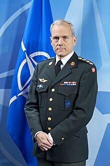 Генерал Кнуд Бартельс NATO.jpg