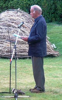 Geoffrey Palmer framför "A breath of fresh air" 2008.