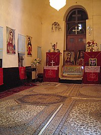 An ancient Assyrian church in the city of Urmia, Iran Interieur eglise orumieh.jpg