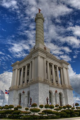 Monumento a los Héroes de la Restauración in Santiago