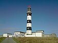 Le phare de Créac'h à Ouessant d’une hauteur de 47 mètres, est l’un des plus puissant d’Europe sinon du monde. Il a été mis en service en 1862. Ses deux lanternes superposées émettent un signal lumineux de huit faisceaux d’une portée de 60 kilomètres environ.