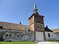 Le donjon de la ferme du château.