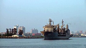 ROCN AOE-530 at Anping Port 20111204.jpg