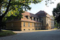 Gebäude B5: Klinikgebäude im Stil der Reformbaukunst (Einzeldenkmal zu ID-Nr. 09284584)