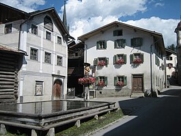 Valendas Brunnen.jpg