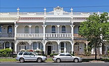 Rows of terraced houses in Middle Park, Melbourne Victorian terrace on canterbury road, Middle Park.jpg