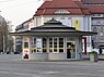 Käseglocke im November 2011, dahinter das Schauspielhaus Dresden