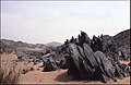 Šiljasto kamenje između In Salaha i Ahagara 1985.