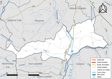 Carte en couleur présentant le réseau hydrographique de la commune