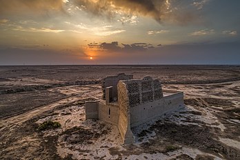 Ruines d'un moulin à vent, photographié dans le Sistan-et-Baloutchistan, en Iran. (définition réelle 3 900 × 2 598)