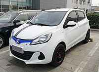 Вигляд спереду Changan BenBen EV.