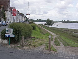 Chaumont-sur-Loire (Loir-et-Cher) Cale de la Loire, La Loire à vélo.JPG