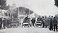 Départ de la Course des voiturettes de l'A.V.C.N.A, aussi le 4 février 1900 à Nice (également 3 partants; vainqueur 'Thiéry' -probablement Léon Théry sur Decauville-, de Ville-d'Avray).