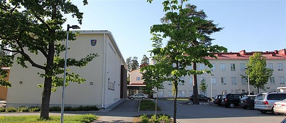 Sirkustaiteen opetetusta annetaan Dickursby skolan tiloissa.