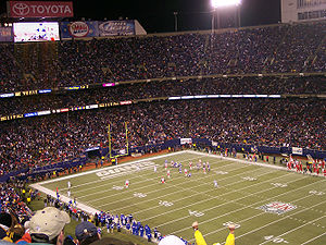 http://upload.wikimedia.org/wikipedia/commons/thumb/2/2a/Giants_Stadium.jpg/300px-Giants_Stadium.jpg