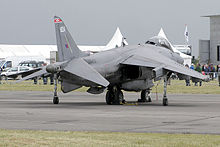 Hawker Siddeley Harrier GR7. Tandem undercarriage with extra support wheels under wings. Harrier.gr7.zg472.arp.jpg