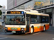 松山市に本社を置く伊予鉄道の大型ノンステップバス