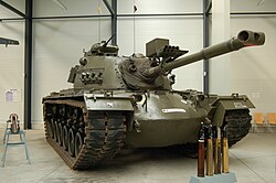 西ドイツ軍のM48A2C。T字型のマズルブレーキが確認できるため、主砲は43口径90mm戦車砲M36のままであることが分かる