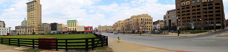 Lexington Downtown Area Panorama.jpg