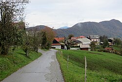 Mamolj, pogled na zaselak Spodnji Mamolj