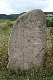 Copie de la statue-menhir du Cros