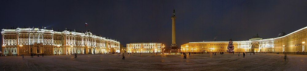 Дворцовая площадь ночью