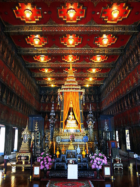 File:Phra Buddha Sihingh.jpg