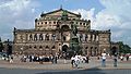 Semperoper in Dresden, bis 1878 in repräsentativer Neorenaissance errichtet, bis 1985 nach Kriegszerstörung rekonstruiert