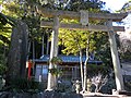 倭文神社（北緯35度12分11.63秒 東経138度36分39.98秒﻿ / ﻿北緯35.2032306度 東経138.6111056度﻿ / 35.2032306; 138.6111056﻿ (式内社、元摂社：倭文神社)） 式内社、元摂社。