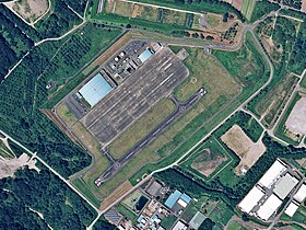 相馬原飛行場の空中写真（2020年） 国土交通省 国土地理院 地図・空中写真閲覧サービスの空中写真を基に作成
