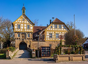 21. Platz: Roman Eisele mit Schloss Höpfigheim in Steinheim an der Murr-Höpfigheim im Landkreis Ludwigsburg