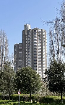 The university's iconic Towers halls of residence in 2021 TowersHall.jpg