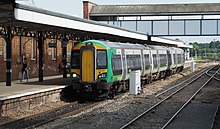 Worcester Shrub Hill railway station with a London Midland train. Worcester Shrub Hill railway station MMB 16 172331.jpg