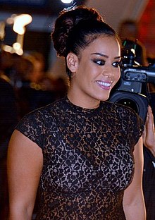 Amel Bent NRJ 2014.jpg