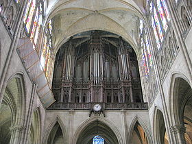L'orgue construit par Aristide Cavaillé-Coll en 1840.