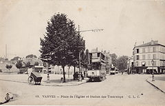 VANVES - Place de l'Eglise et station des Tramways