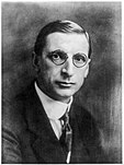 Eamon de Valera c 1922-30.jpg