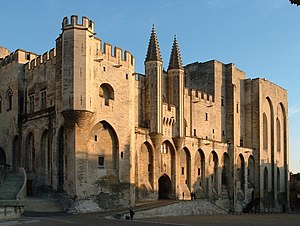 Front of Pope's Palace in Avignon. Deutsch: Vo...