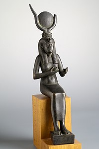 Isis-Hathor allaitant Horus. Bronze, H. 36,2 cm. Musée des Beaux-Arts de Lyon[10]