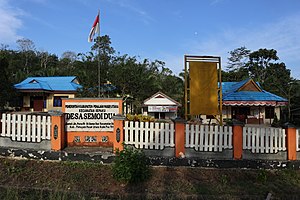 Kantor kepala desa Semoi Dua