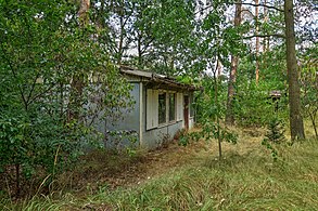 Bungalow in der äußeren Zone der u.a. zur Tarnung diente